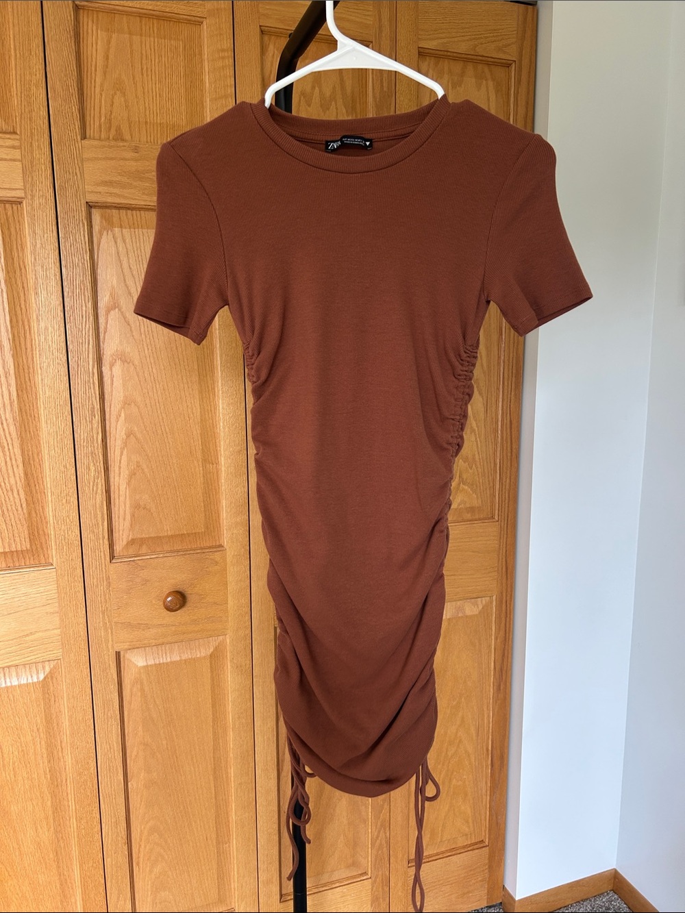 Zara Rust Brown Ruched Short Sleeve Midi Dress